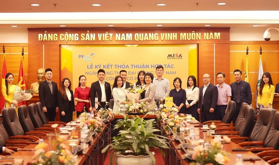 PVcomBank và MISA ký kết hợp tác triển khai giải pháp tài chính số cho khách hàng PVcomBank và MISA ký kết hợp tác triển khai giải pháp tài chính số cho khách hàng