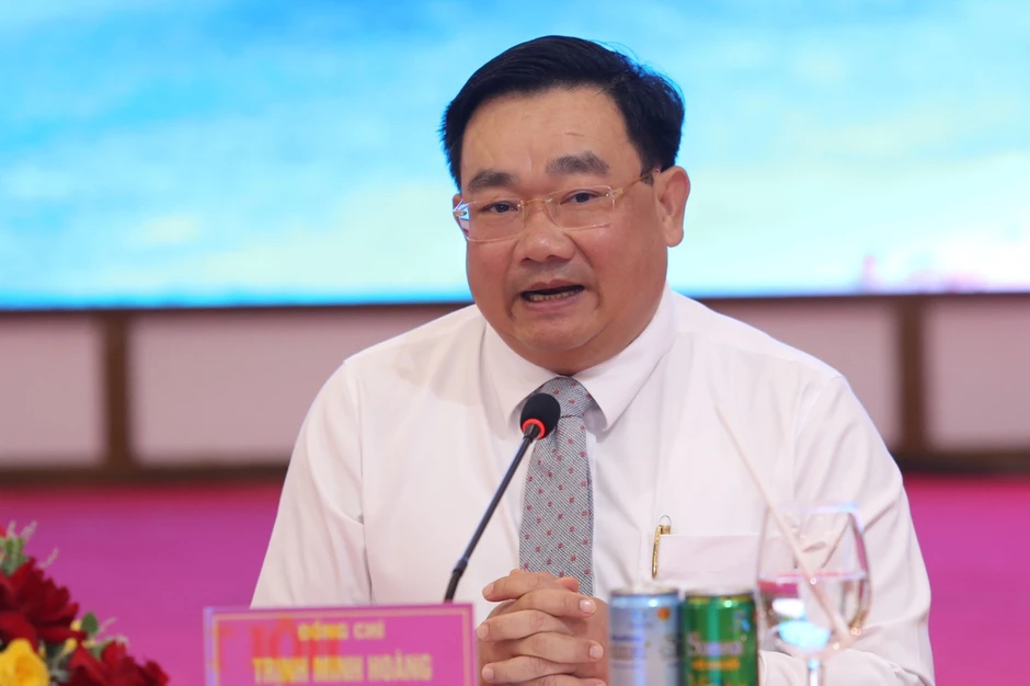 Quần thể chim yến lớn nhất châu Á ở Khánh Hòa đối diện nhiều mối đe dọa Quần thể chim yến lớn nhất châu Á ở Khánh Hòa đối diện nhiều mối đe dọa