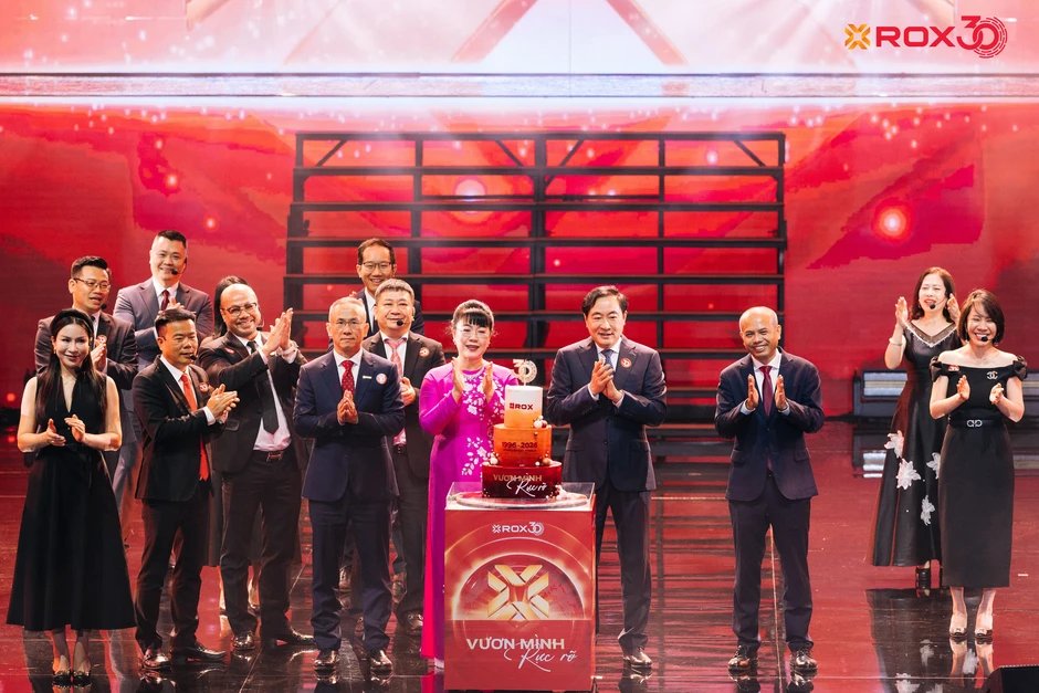 ROX30 Concert: Bản giao hưởng của ký ức, ánh sáng và khát vọng vươn xa