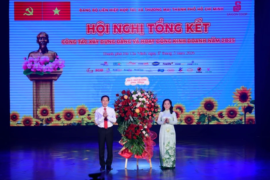Saigon Co.op khẳng định bản lĩnh chính trị – Bứt phá trong kỷ nguyên số Saigon Co.op khẳng định bản lĩnh chính trị – Bứt phá trong kỷ nguyên số