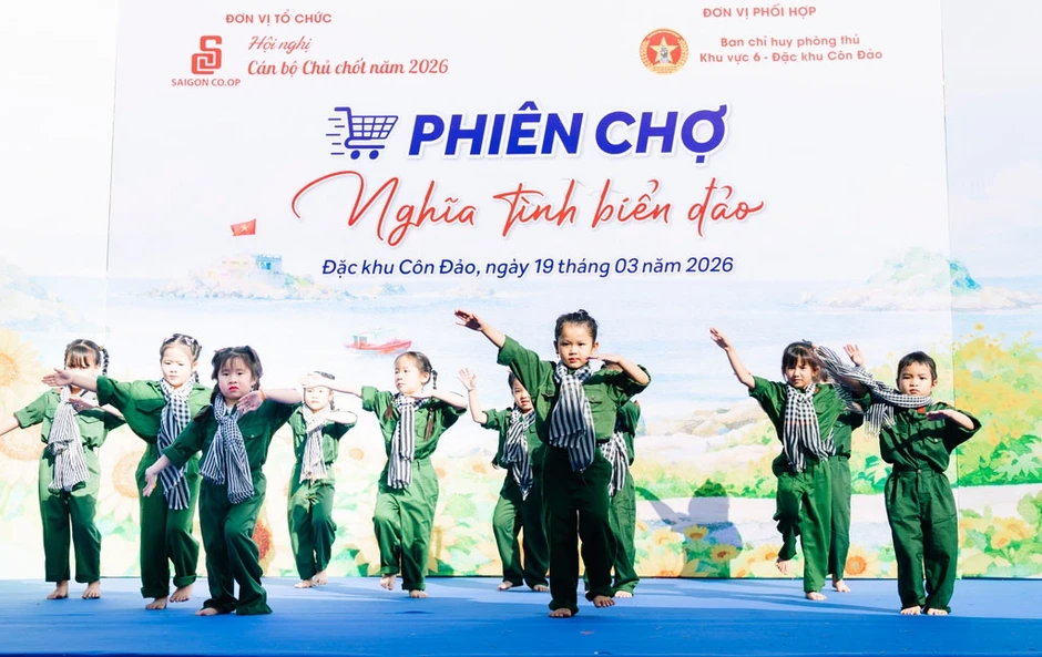 Saigon Co.op mang “siêu thị đất liền” ra đặc khu Côn Đảo với Phiên chợ nghĩa tình