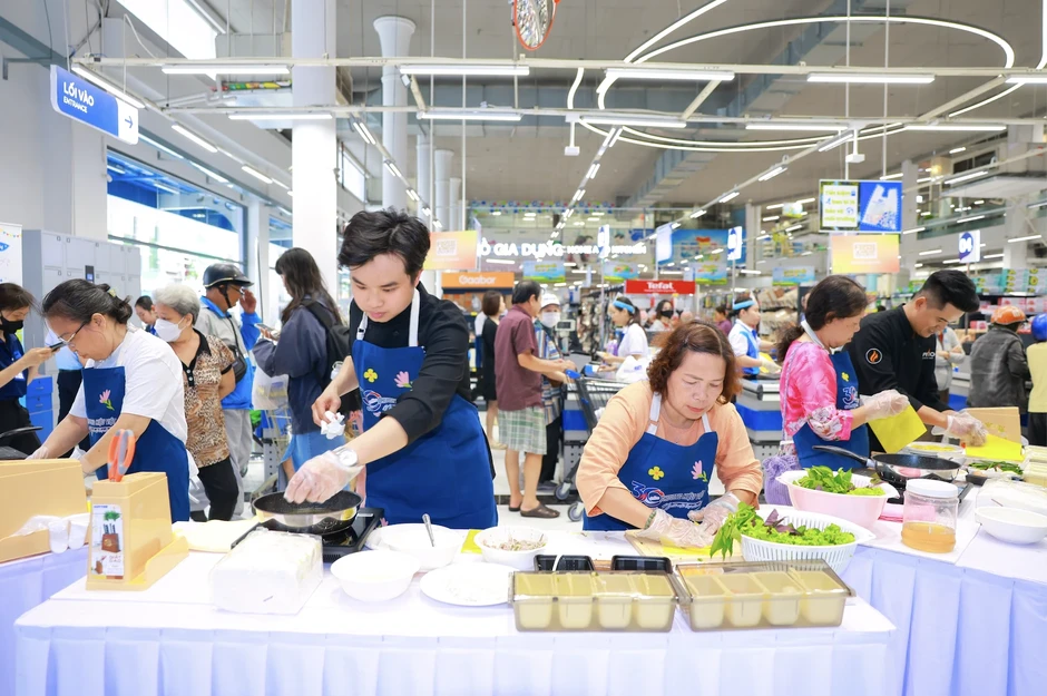 Saigon Co.op tổ chức 'Lễ hội Việt - 34 sắc màu tự hào' Saigon Co.op tổ chức 'Lễ hội Việt - 34 sắc màu tự hào'