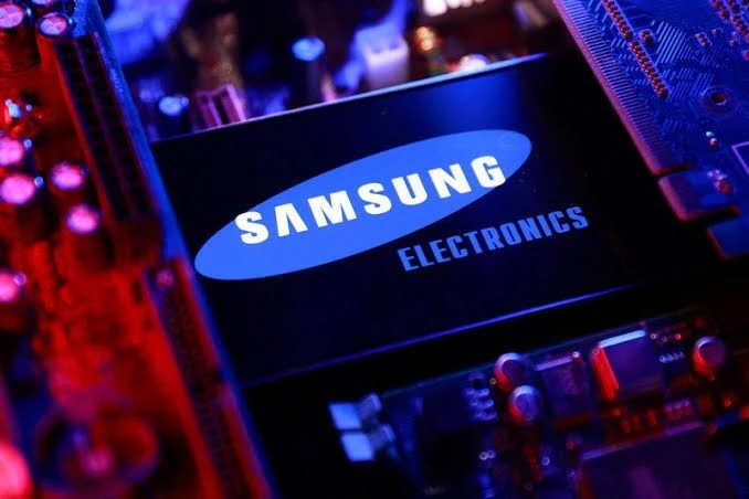 Samsung lãi kỷ lục, vì sao cổ phiếu lao dốc không phanh?