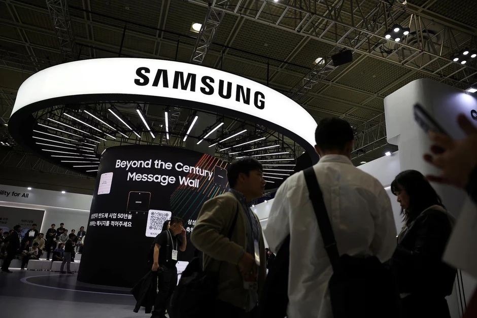 Samsung lãi kỷ lục, vì sao cổ phiếu lao dốc không phanh?