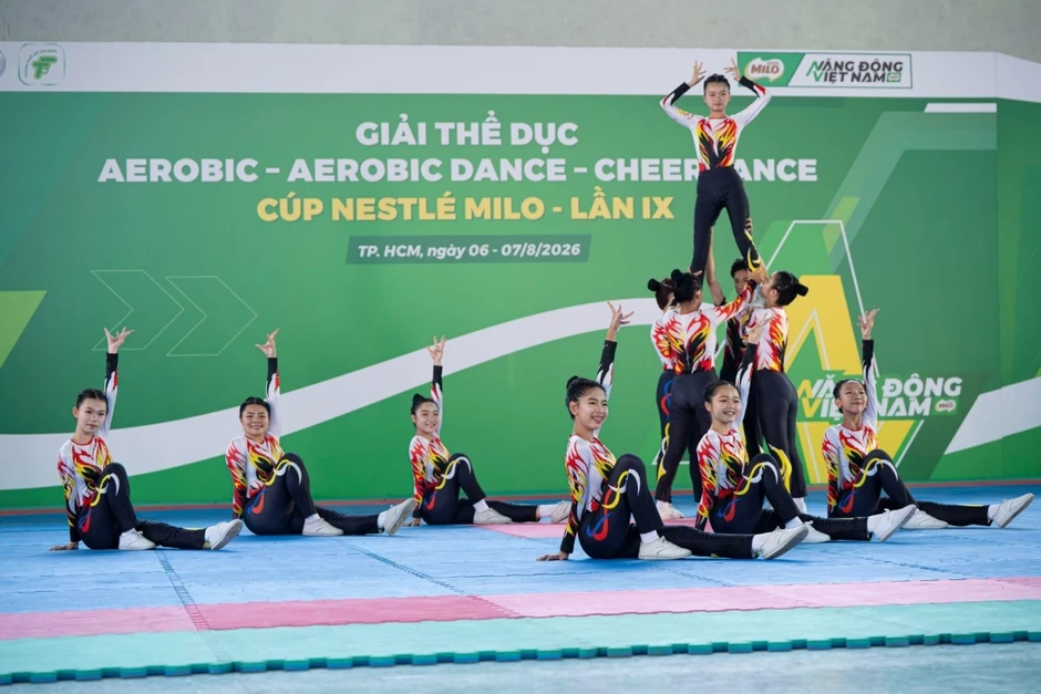 Sân chơi học đường giúp học sinh rèn kỹ năng sống qua từng bước nhảy Sân chơi học đường giúp học sinh rèn kỹ năng sống qua từng bước nhảy