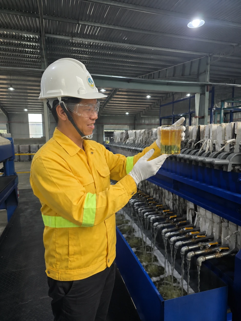 Shell Việt Nam đẩy mạnh tái chế dầu động cơ Shell Việt Nam đẩy mạnh tái chế dầu động cơ