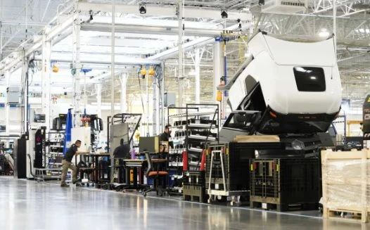 Sự trở lại của một CEO tội đồ: Từng bị cáo buộc lừa dối nhà đầu tư, nay 'quay xe' điều hành 1 công ty máy bay suốt 40 năm chỉ bán 4 chiếc Sự trở lại của một CEO tội đồ: Từng bị cáo buộc lừa dối nhà đầu tư, nay 'quay xe' điều hành 1 công ty máy bay suốt 40 năm chỉ bán 4 chiếc