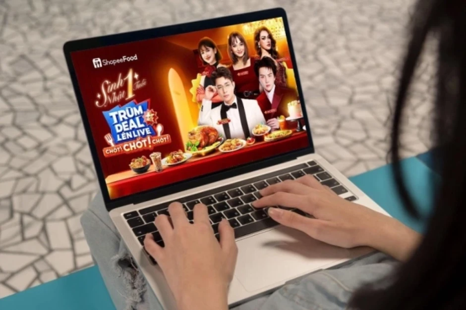 Sức hút từ mô hình livestream mới trên ShopeeFood Sức hút từ mô hình livestream mới trên ShopeeFood