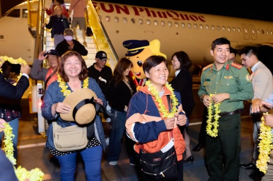 Sun PhuQuoc Airways dẫn đầu chỉ số bay đúng giờ quý I Sun PhuQuoc Airways dẫn đầu chỉ số bay đúng giờ quý I