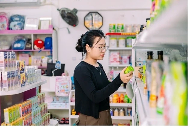 Tendoo ra mắt phiên bản AI mới, hỗ trợ hộ kinh doanh chuẩn hoá sổ sách và dữ liệu Tendoo ra mắt phiên bản AI mới, hỗ trợ hộ kinh doanh chuẩn hoá sổ sách và dữ liệu