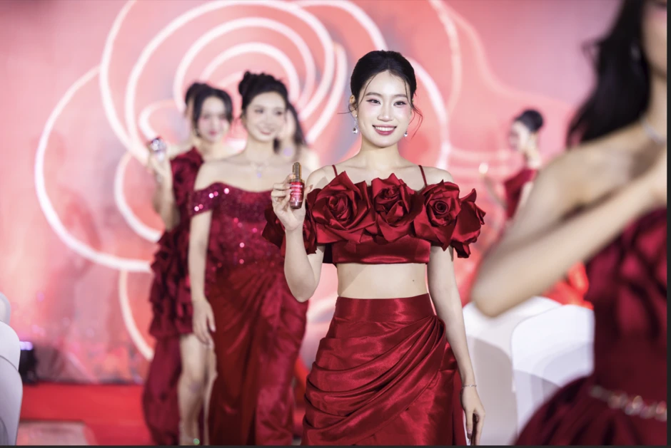 Thương hiệu dược mỹ phẩm SHINIQUE ra mắt tại Việt Nam Thương hiệu dược mỹ phẩm SHINIQUE ra mắt tại Việt Nam