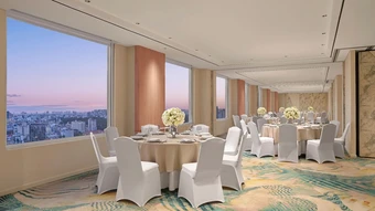 Tổ hợp hội nghị, giải trí trên tầng 23 Sheraton Saigon Grand Opera Hotel