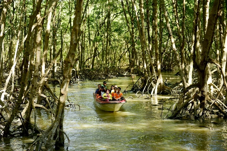 TP.HCM định hướng phát triển kinh tế đêm, mang bản sắc riêng của vùng biển Cần Giờ