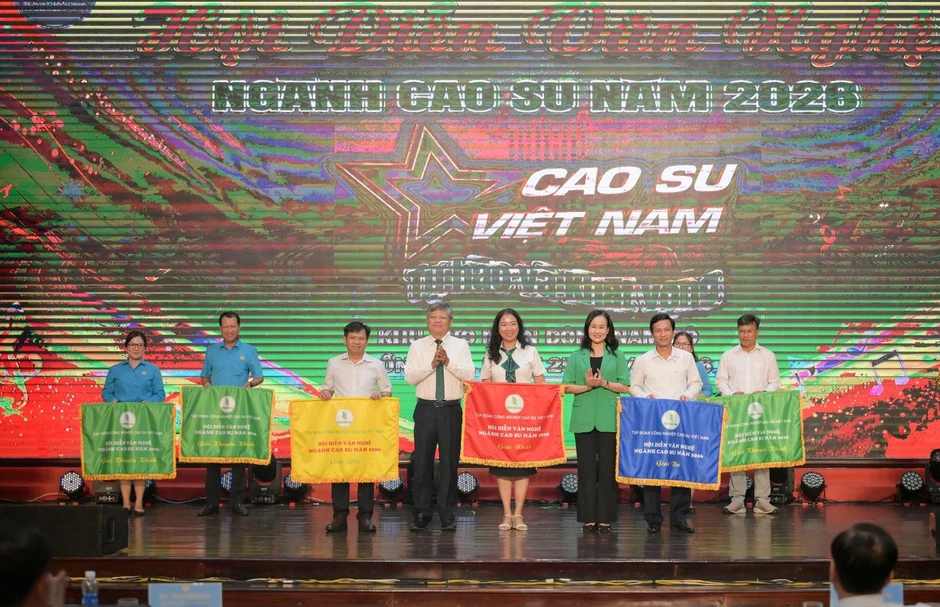 Trao giải Hội diễn Công nhân lao động ngành Cao su khu vực IV Trao giải Hội diễn Công nhân lao động ngành Cao su khu vực IV
