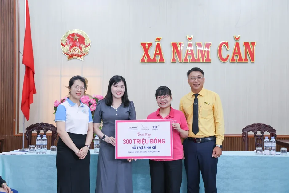 Trao vốn sinh kế cho phụ nữ Cà Mau: Lan tỏa giá trị bền vững từ Chiến dịch Tô Cam 2025