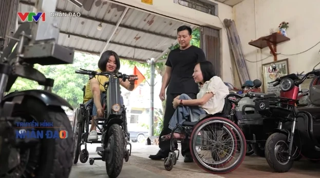 Từng đi tìm "đôi chân" cho mình, nữ giám đốc mở ra cơ hội cho người khuyết tật