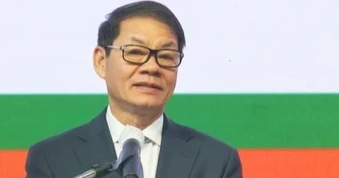 Tỷ phú Trần Bá Dương trồng chuối nhiều gấp đôi bầu Đức