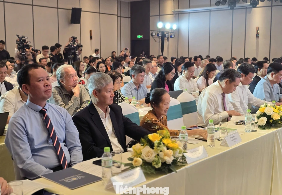 'Vấn đề không phải thiếu doanh nghiệp, mà là doanh nghiệp không lớn được' 'Vấn đề không phải thiếu doanh nghiệp, mà là doanh nghiệp không lớn được'