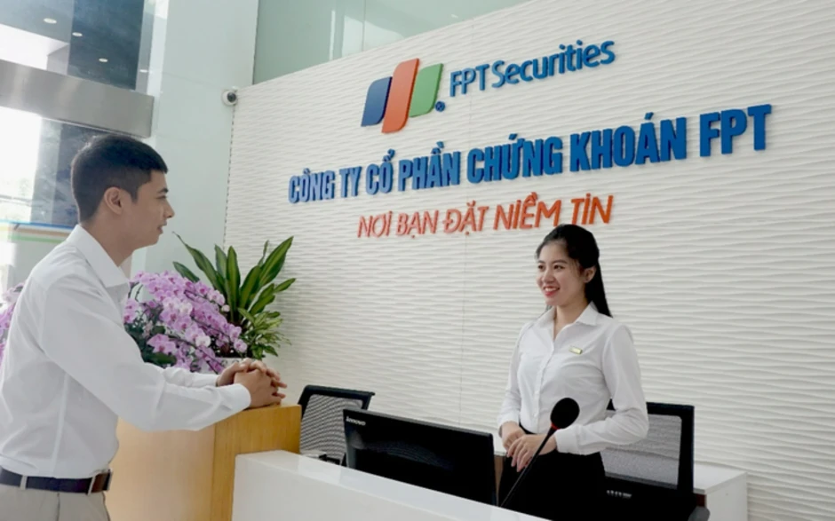 Vì sao khối ngoại đột ngột bán ròng 2.589 tỉ đồng cổ phiếu FPT chỉ sau 2 phiên? Vì sao khối ngoại đột ngột bán ròng 2.589 tỉ đồng cổ phiếu FPT chỉ sau 2 phiên?