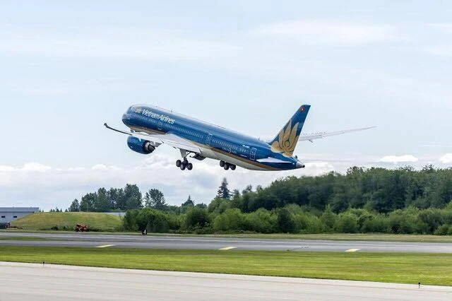 Vietnam Airlines lãi hơn 7.600 tỷ đồng, vận chuyển lượng khách kỷ lục Vietnam Airlines lãi hơn 7.600 tỷ đồng, vận chuyển lượng khách kỷ lục