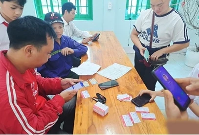 Viettel hỗ trợ khách hàng xác thực thông tin thuê bao nhanh chóng, thuận tiện Viettel hỗ trợ khách hàng xác thực thông tin thuê bao nhanh chóng, thuận tiện
