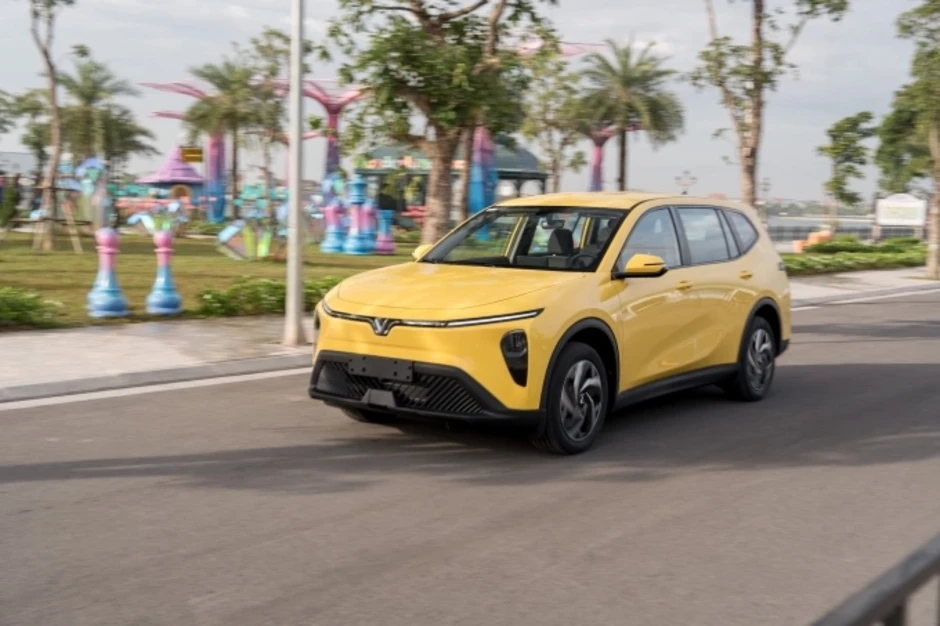 VinFast thu hơn 90.000 tỷ đồng năm 2025