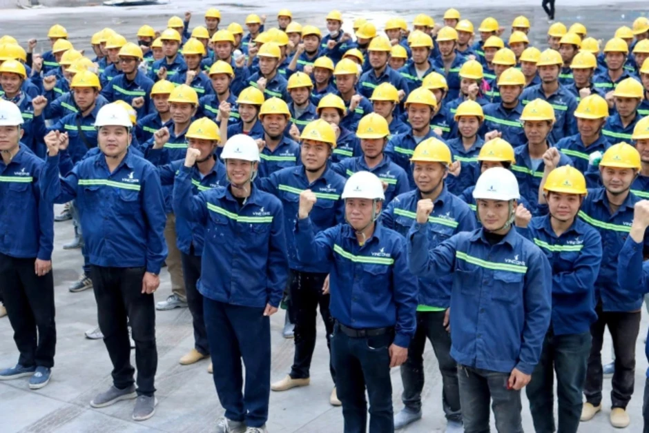 Vingroup tuyển 25.000 nhân sự cho đơn vị thi công hạ tầng Vingroup tuyển 25.000 nhân sự cho đơn vị thi công hạ tầng