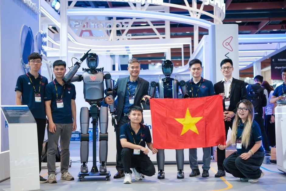 VinRobotics lần đầu trình diễn người máy “Make in Vietnam” ở loạt sự kiện quốc tế VinRobotics lần đầu trình diễn người máy “Make in Vietnam” ở loạt sự kiện quốc tế