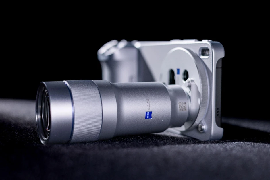 Vivo ra mắt flagship X300 Ultra tại MWC 2026 Vivo ra mắt flagship X300 Ultra tại MWC 2026