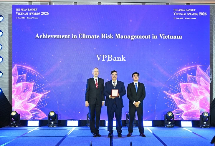 VPBank nhận 3 giải thưởng của The Asian Banker VPBank nhận 3 giải thưởng của The Asian Banker