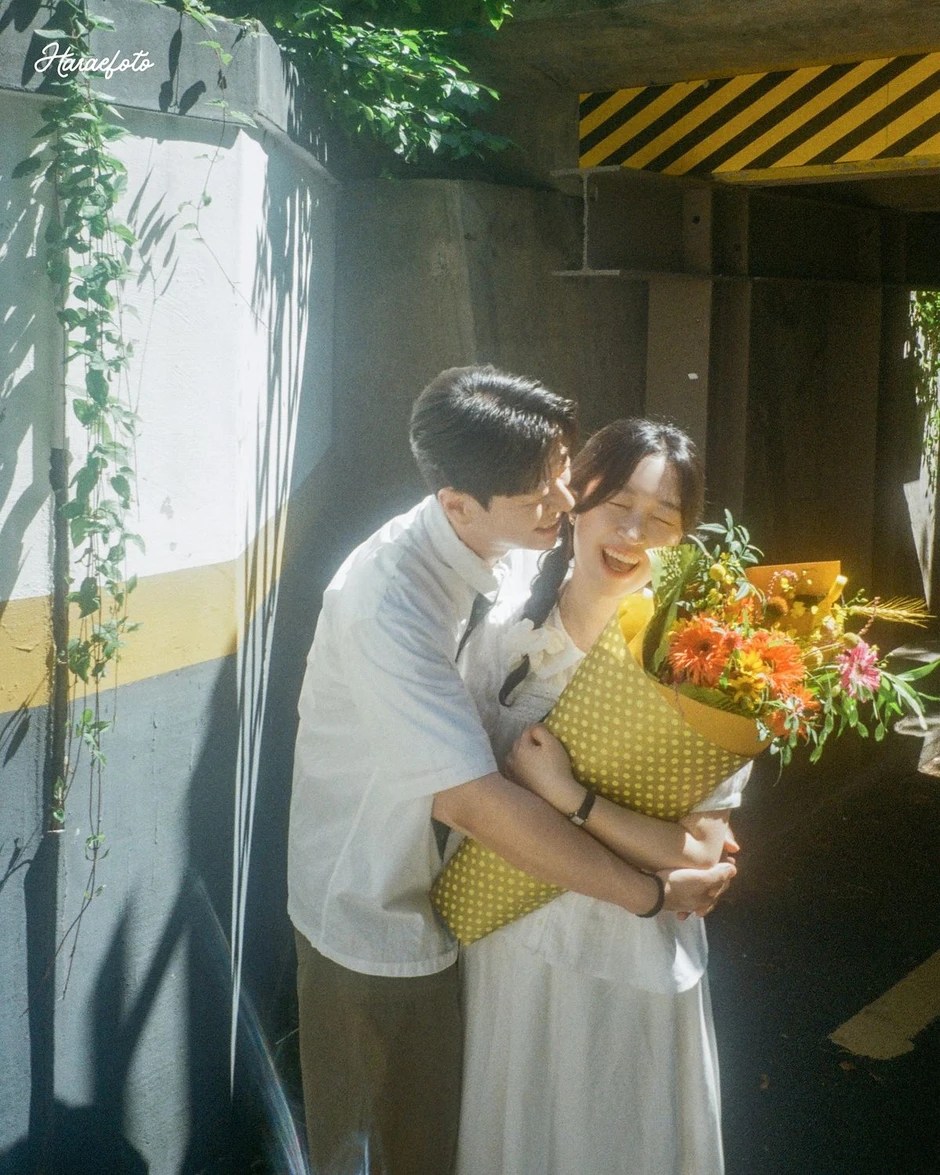 “35 tuổi, Tết biếu mẹ 10 - 20 triệu, đi nước ngoài 2-3 lần, học nhiều thứ, vậy có cần lấy chồng không?”
