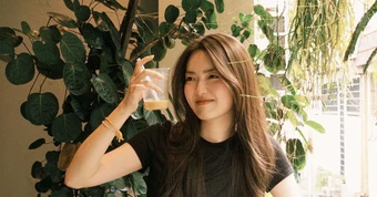“35 tuổi, Tết biếu mẹ 10 - 20 triệu, đi nước ngoài 2-3 lần, học nhiều thứ, vậy có cần lấy chồng không?”