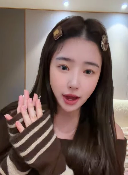 “Nàng thơ” sinh con với thiếu gia không được nhìn nhận, muốn gửi ảnh con thì bị chặn “Nàng thơ” sinh con với thiếu gia không được nhìn nhận, muốn gửi ảnh con thì bị chặn