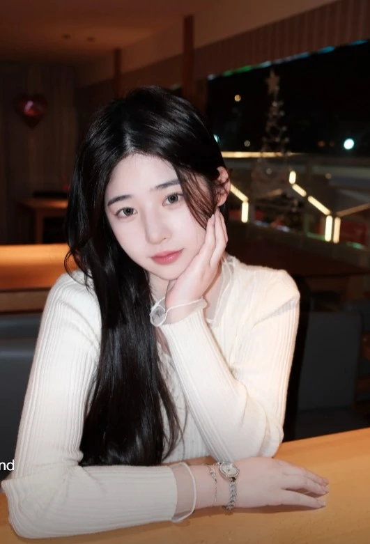 “Nàng thơ” sinh con với thiếu gia không được nhìn nhận, muốn gửi ảnh con thì bị chặn “Nàng thơ” sinh con với thiếu gia không được nhìn nhận, muốn gửi ảnh con thì bị chặn