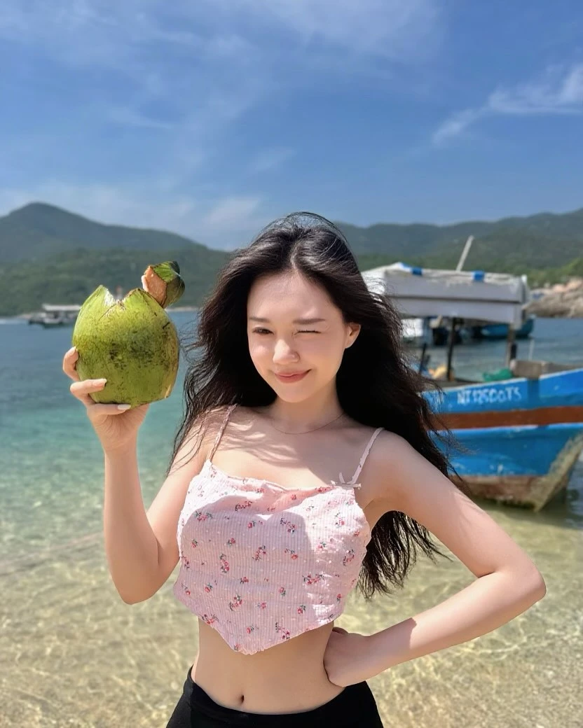 “Nếu cả đời không rực rỡ thì sao?”: Trọn vẹn phần hùng biện của mỹ nhân 2k4 đi thi Hoa hậu đang nổi nhất lúc này “Nếu cả đời không rực rỡ thì sao?”: Trọn vẹn phần hùng biện của mỹ nhân 2k4 đi thi Hoa hậu đang nổi nhất lúc này