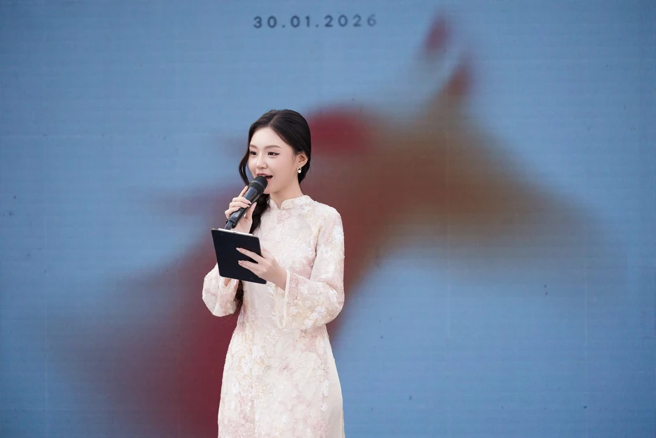 “Nếu cả đời không rực rỡ thì sao?”: Trọn vẹn phần hùng biện của mỹ nhân 2k4 đi thi Hoa hậu đang nổi nhất lúc này “Nếu cả đời không rực rỡ thì sao?”: Trọn vẹn phần hùng biện của mỹ nhân 2k4 đi thi Hoa hậu đang nổi nhất lúc này
