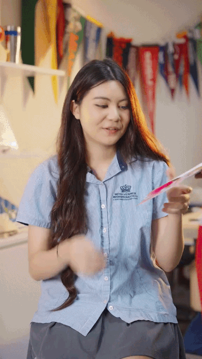 “Nữ thần bóng rổ” Việt Nam bắn tiếng Anh nghe đã tai, học trường quốc tế từ 3 tuổi có khác!
