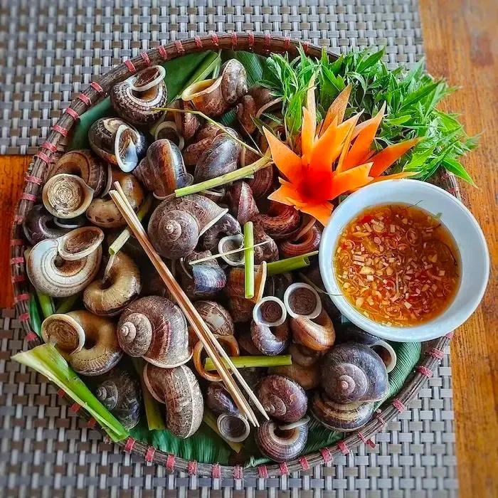 “Nước luộc ngao Ninh Bình” là gì mà dân mạng đua nhau tìm kiếm? Hóa ra là một cảnh đẹp ở Tràng An “Nước luộc ngao Ninh Bình” là gì mà dân mạng đua nhau tìm kiếm? Hóa ra là một cảnh đẹp ở Tràng An