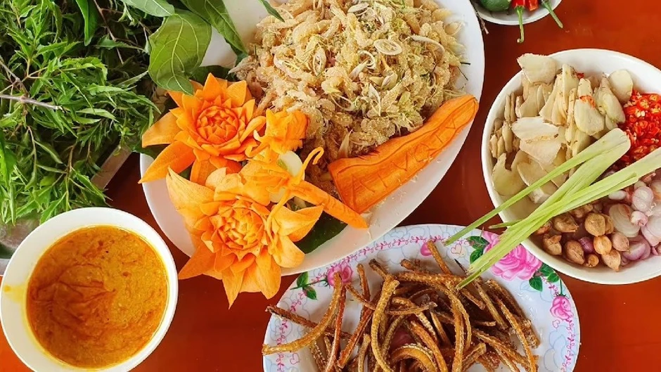 “Nước luộc ngao Ninh Bình” là gì mà dân mạng đua nhau tìm kiếm? Hóa ra là một cảnh đẹp ở Tràng An “Nước luộc ngao Ninh Bình” là gì mà dân mạng đua nhau tìm kiếm? Hóa ra là một cảnh đẹp ở Tràng An