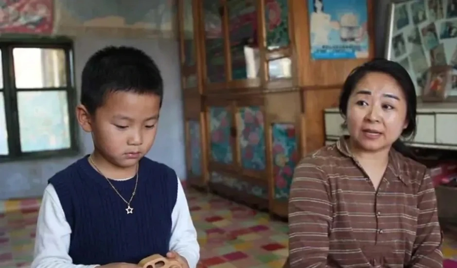 "Bà đến ăn bữa miễn phí nữa rồi" - Lời đứa trẻ khiến người bà rơi nước mắt, nguyên nhân càng xót xa "Bà đến ăn bữa miễn phí nữa rồi" - Lời đứa trẻ khiến người bà rơi nước mắt, nguyên nhân càng xót xa