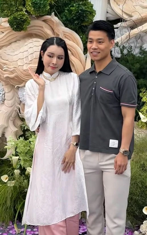 "Bùi Hoàng Việt Anh lộ tin nhắn", "bạn gái Văn Thanh ngoài đời" là 2 từ khóa được tìm kiếm đột biến "Bùi Hoàng Việt Anh lộ tin nhắn", "bạn gái Văn Thanh ngoài đời" là 2 từ khóa được tìm kiếm đột biến