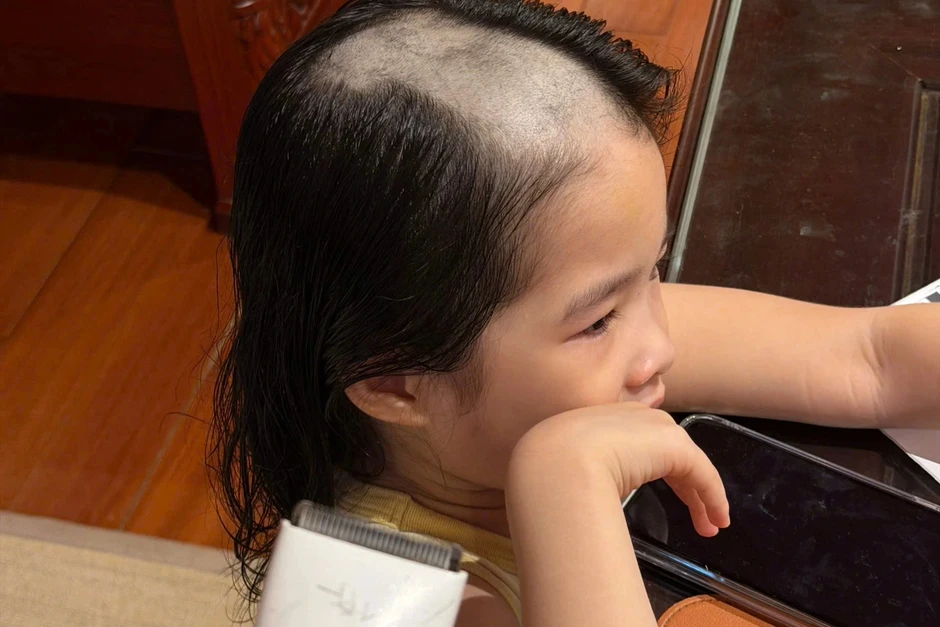 "Khối nghỉ hè" nghịch dại khiến bố mẹ ở Hà Nội méo mặt xử lý hậu quả "Khối nghỉ hè" nghịch dại khiến bố mẹ ở Hà Nội méo mặt xử lý hậu quả