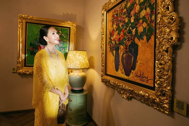 "Nữ hoàng ảnh lịch" tuổi 64 chia sẻ món quà quý giá nhất từ mẹ "Nữ hoàng ảnh lịch" tuổi 64 chia sẻ món quà quý giá nhất từ mẹ