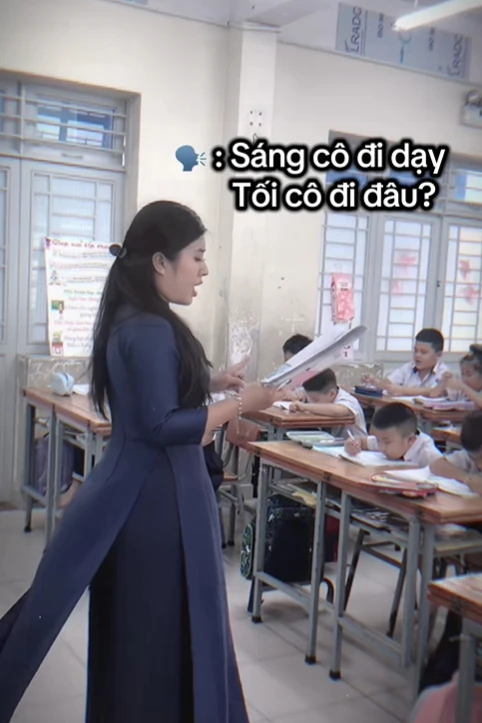 "Sáng đi dạy, tối đi mid", cô giáo xinh đẹp bất ngờ "viral" với màn bắt trend dễ thương