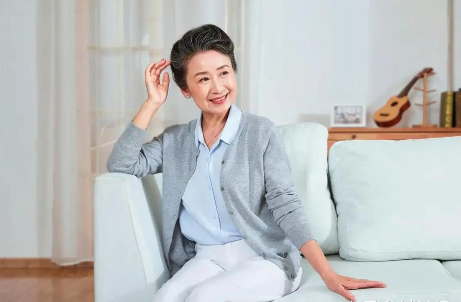 1,7 triệu đồng/tháng ở quê vẫn sống thoải mái, 10 triệu ở thành phố vẫn hết sạch: Câu chuyện 2 người mẹ khiến tôi hiểu lại bài toán tiền hưu trí 1,7 triệu đồng/tháng ở quê vẫn sống thoải mái, 10 triệu ở thành phố vẫn hết sạch: Câu chuyện 2 người mẹ khiến tôi hiểu lại bài toán tiền hưu trí