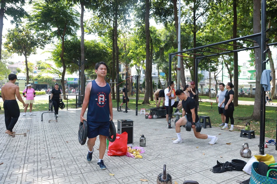 10 năm mở lớp gym 0 đồng để 'ai cũng khỏe' 10 năm mở lớp gym 0 đồng để 'ai cũng khỏe'