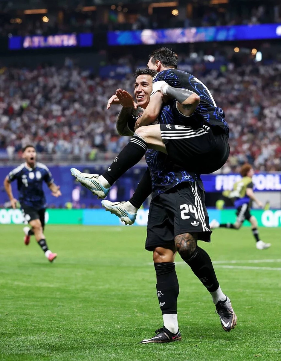 10 năm từ bức thư 'xin Messi ở lại' đến bàn thắng ở World Cup - Báo TinVina 10 năm từ bức thư 'xin Messi ở lại' đến bàn thắng ở World Cup - Báo TinVina