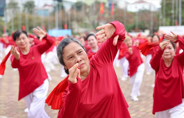 2 người sống khỏe ở Hà Nội với 6 triệu đồng/tháng: Bí quyết tài chính tuổi hưu