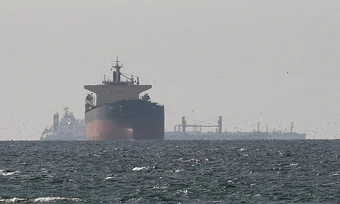 20.000 thuyền viên kẹt gần Hormuz nguy cơ thiếu nhu yếu phẩm