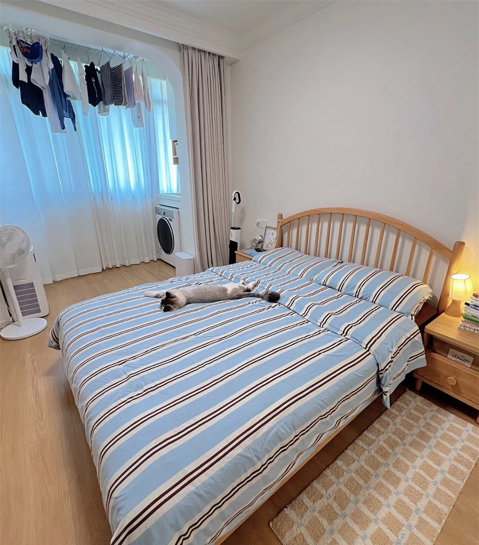3 người sống trong ngôi nhà 37m²: Không chen chúc, không bí bách